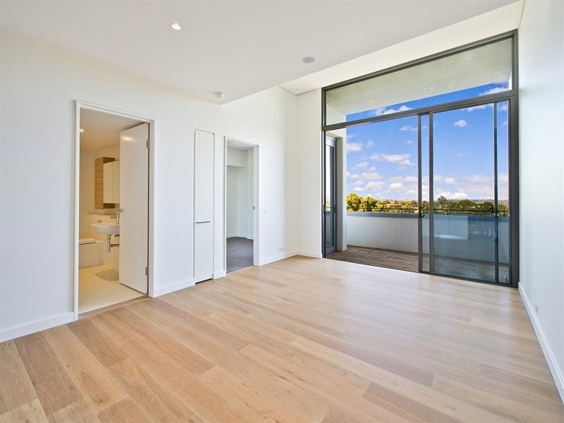 A402/200-220 Pacific Highway, Crows Nest NSW 2065