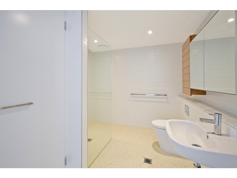 A402/200-220 Pacific Highway, Crows Nest NSW 2065