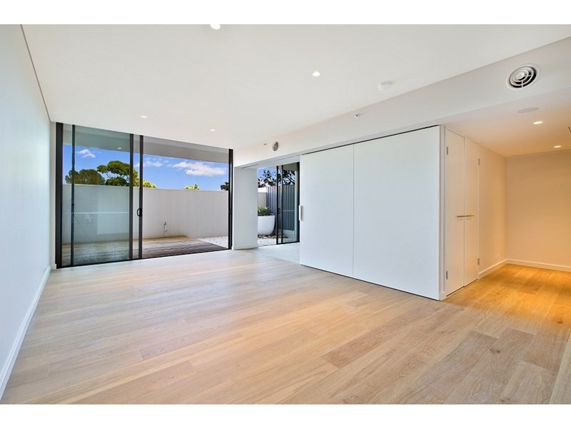 R03/200-220 Pacific Highway, Crows Nest NSW 2065