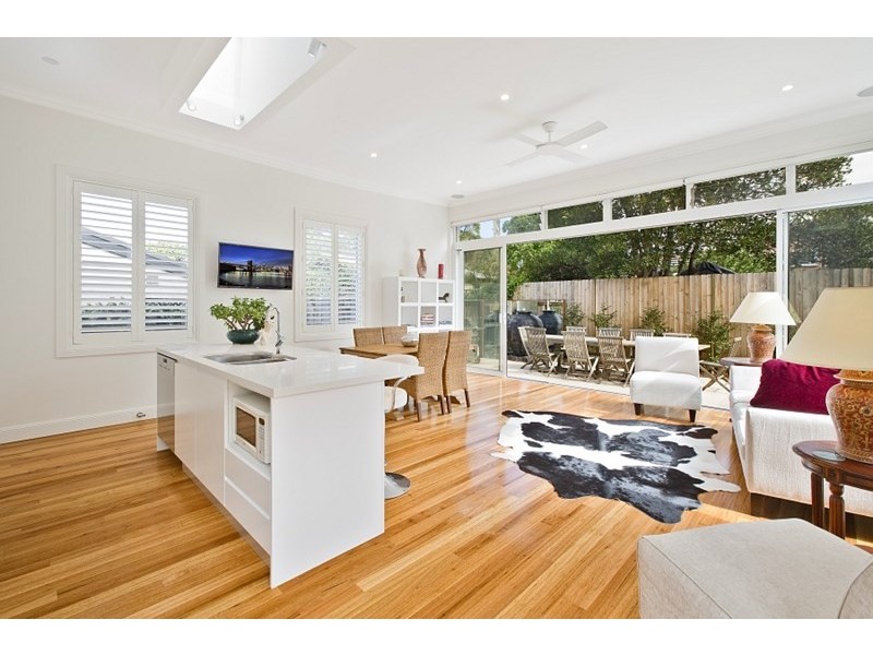 17 Emmett Street, Crows Nest NSW 2065