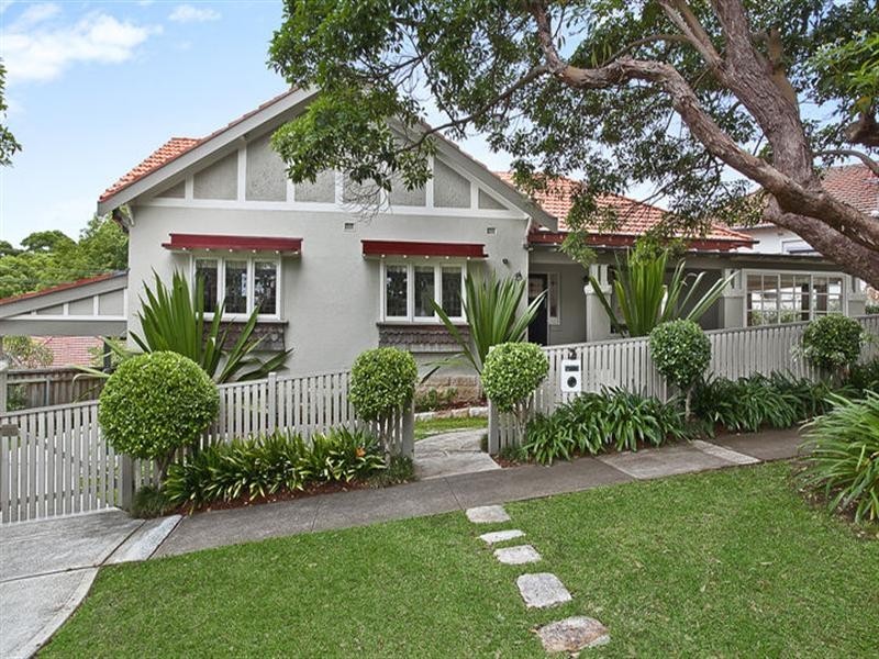 2 Muttama Road, Artarmon NSW 2064