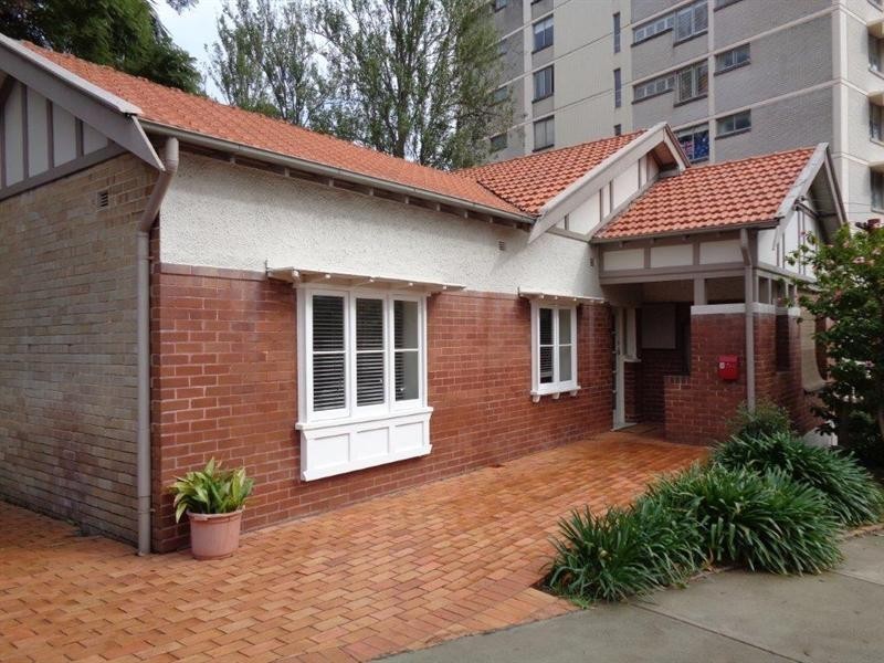 8 Abbott Street, Cammeray NSW 2062