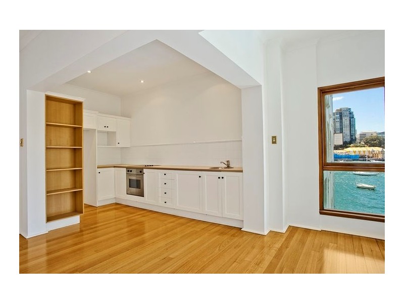11/19 East Crescent Street, Mcmahons Point NSW 2060