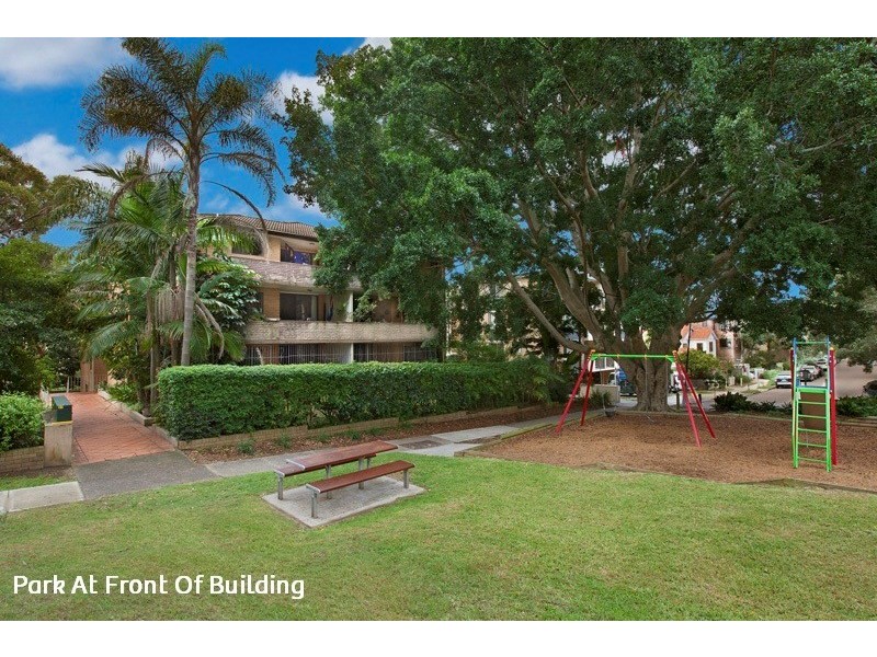 2/37 Sir Thomas Mitchell Road, Bondi Beach NSW 2026