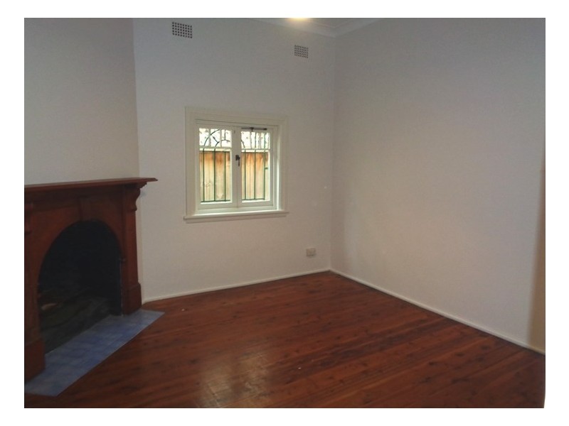 4 Rhodes Avenue, Naremburn NSW 2065