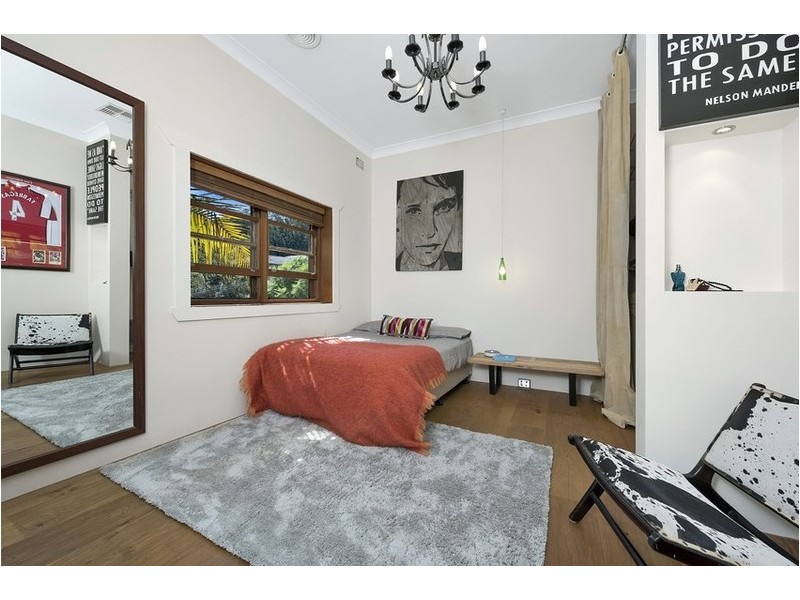 11 Ronald Avenue, Greenwich NSW 2065