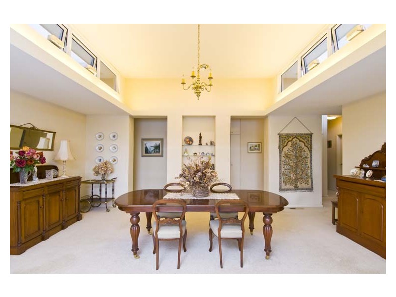 8 Avona Crescent, Seaforth NSW 2092