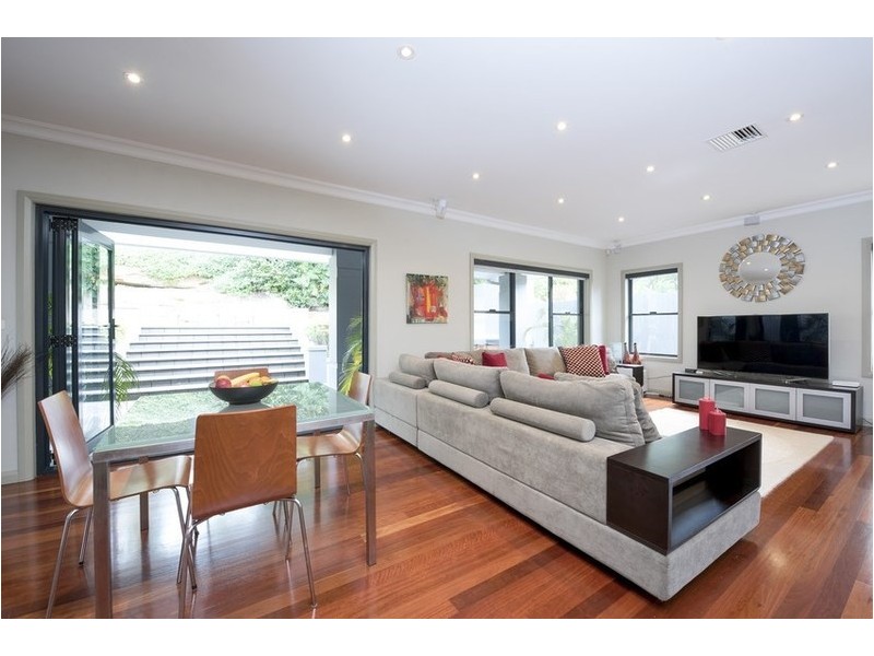 13 Glenview Street, Greenwich NSW 2065