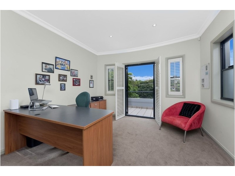 13 Glenview Street, Greenwich NSW 2065