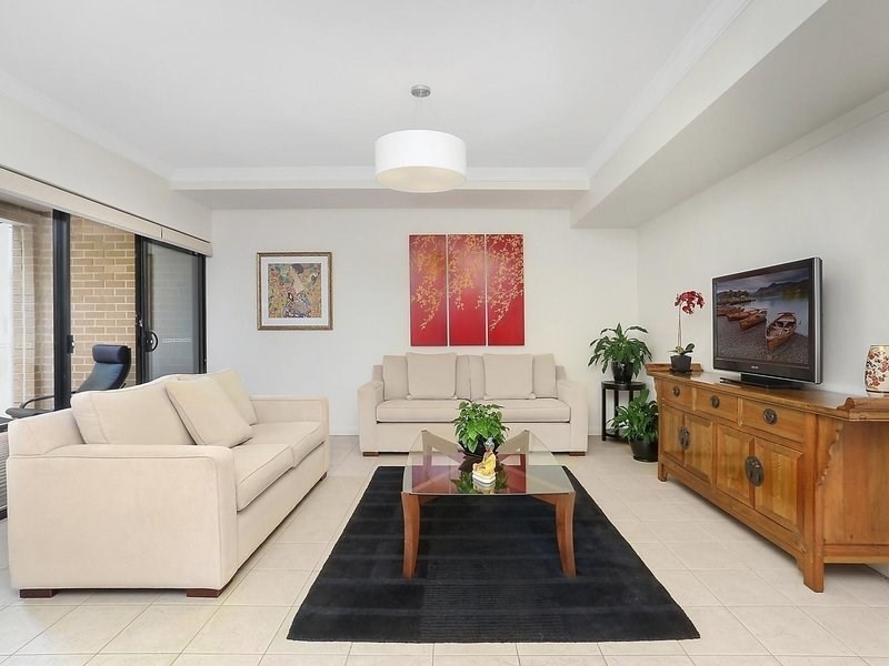 3/8 Fredben Avenue, Cammeray NSW 2062