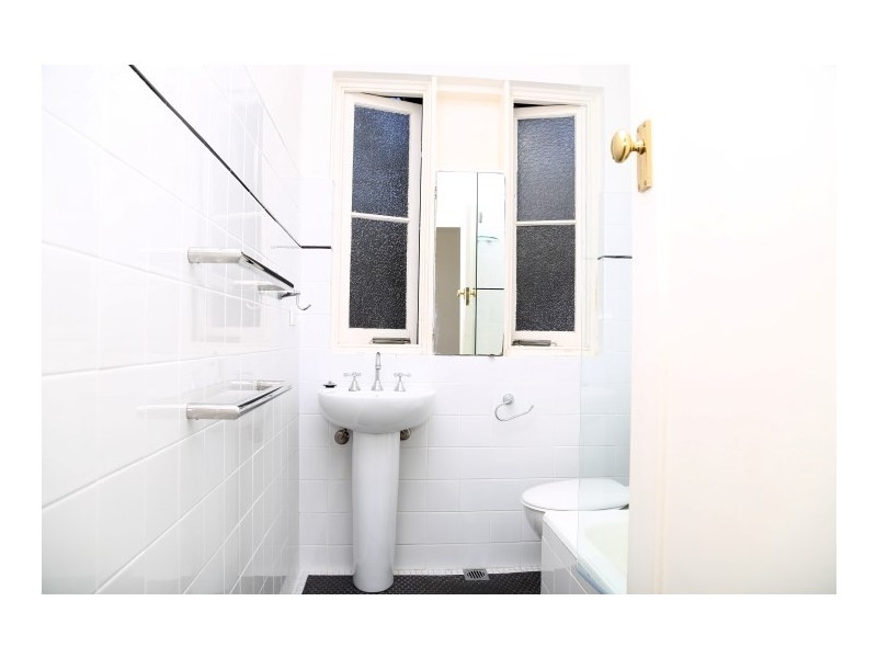 8/8 Mcdougall Street, Kirribilli NSW 2061