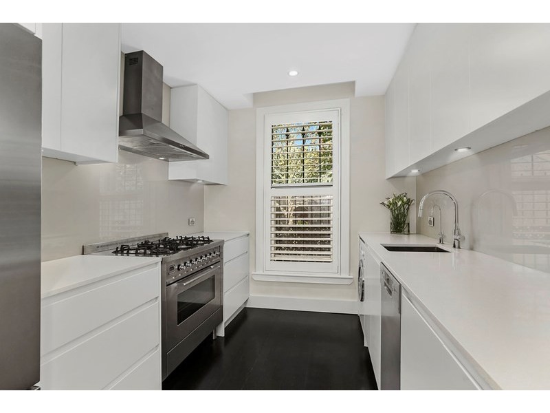 136 Blues Point Road, Mcmahons Point NSW 2060