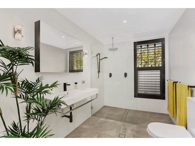 136 Blues Point Road, Mcmahons Point NSW 2060