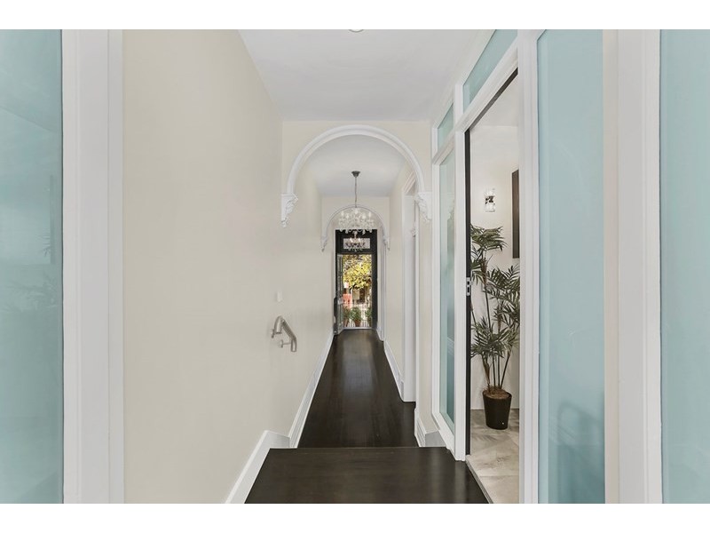 136 Blues Point Road, Mcmahons Point NSW 2060