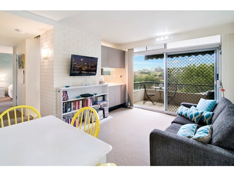 4/9 Commodore Crescent, Mcmahons Point NSW 2060