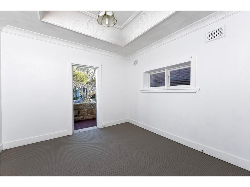 10 Carlotta Street, Greenwich NSW 2065