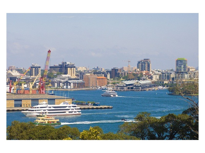 10 East Crescent Street, Mcmahons Point NSW 2060