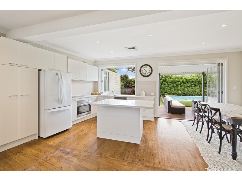 8 Finian Avenue, Killarney Heights NSW 2087