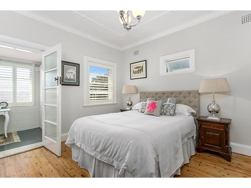 6 Megalong Avenue, Willoughby NSW 2068