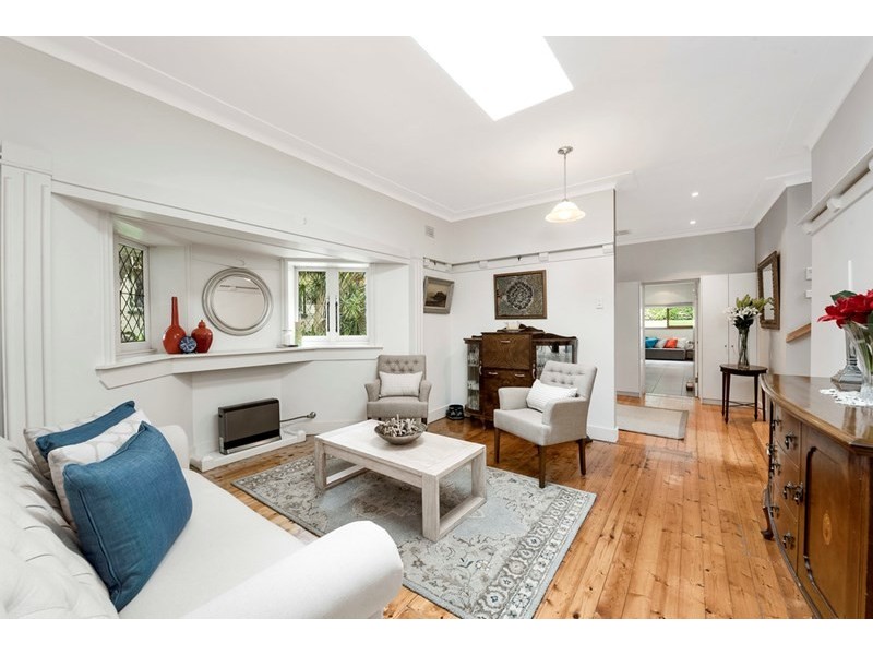 9 Glenview Street, Greenwich NSW 2065