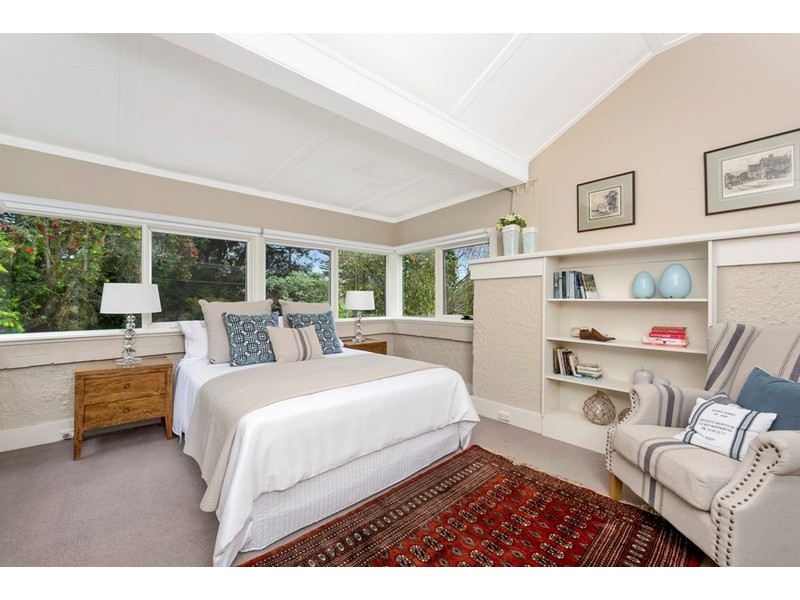 9 Glenview Street, Greenwich NSW 2065