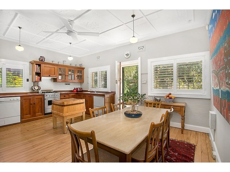 2 Warung Street, Mcmahons Point NSW 2060