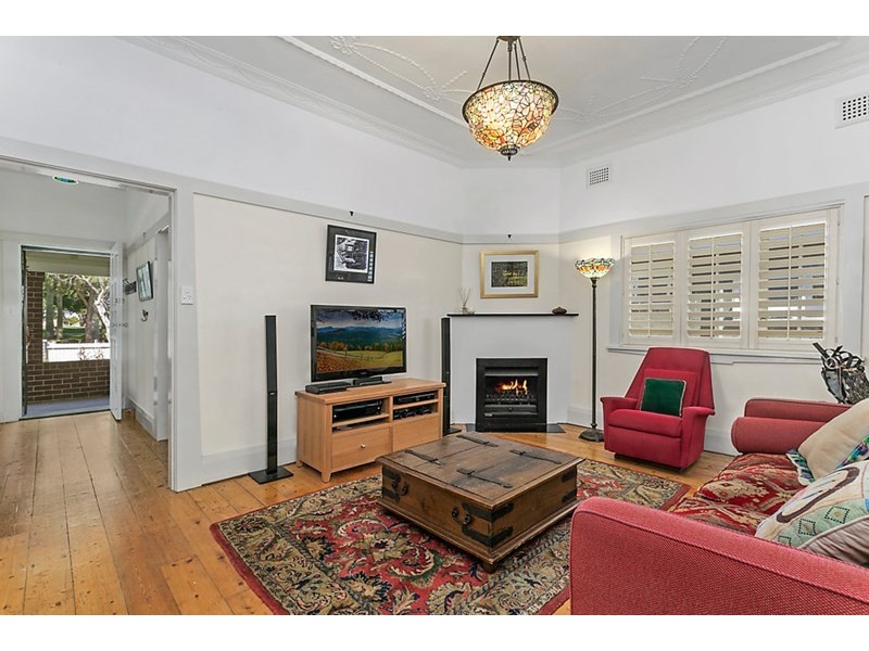 20 Warrane Road, Willoughby NSW 2068