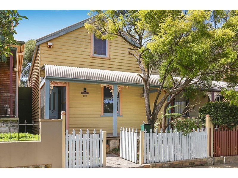 132 Burlington Street, Crows Nest NSW 2065