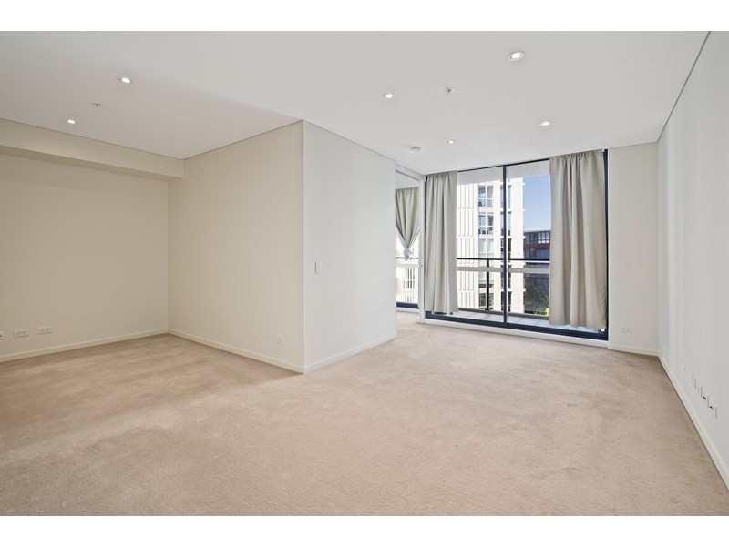 819G/4 Devlin Street, Ryde NSW 2112