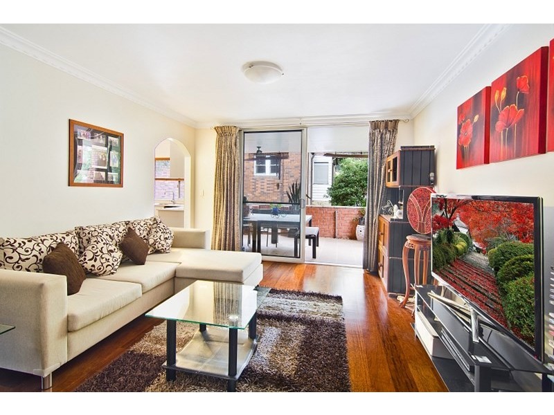 2/4 Benton Avenue, Artarmon NSW 2064