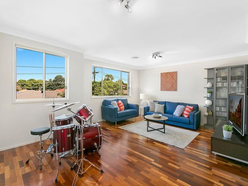 11A Council Street, Willoughby NSW 2068