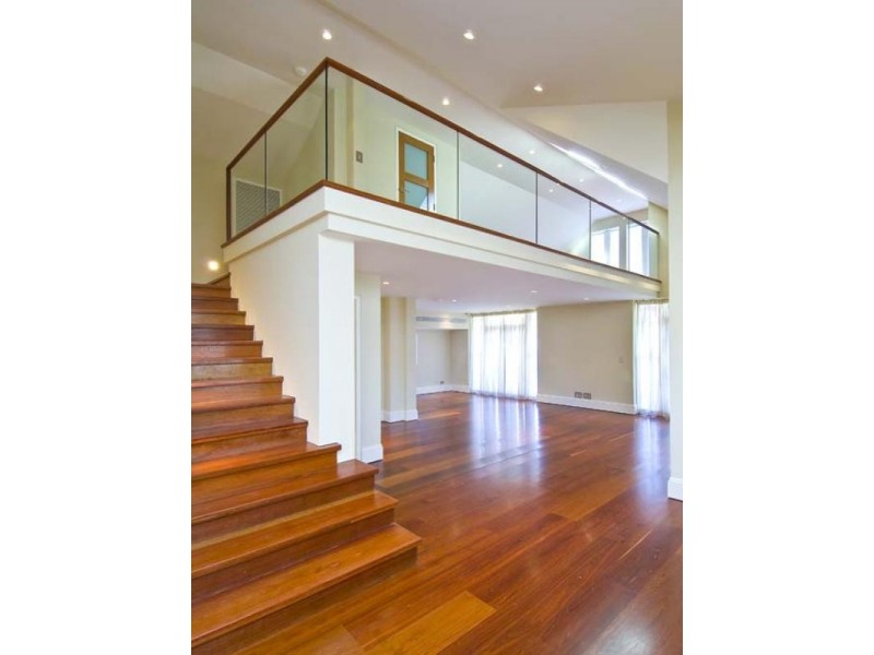 Residence 5, 17 Lower Wycombe Road, Neutral Bay NSW 2089