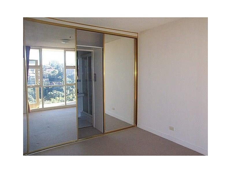 818/22 Doris Street, North Sydney NSW 2060