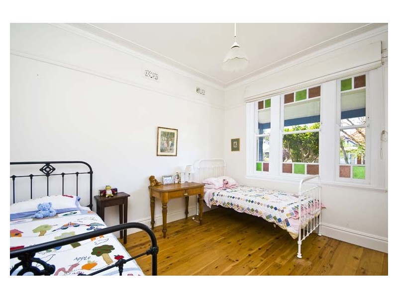 78 Bellevue Street (cnr Raleigh St), Cammeray NSW 2062