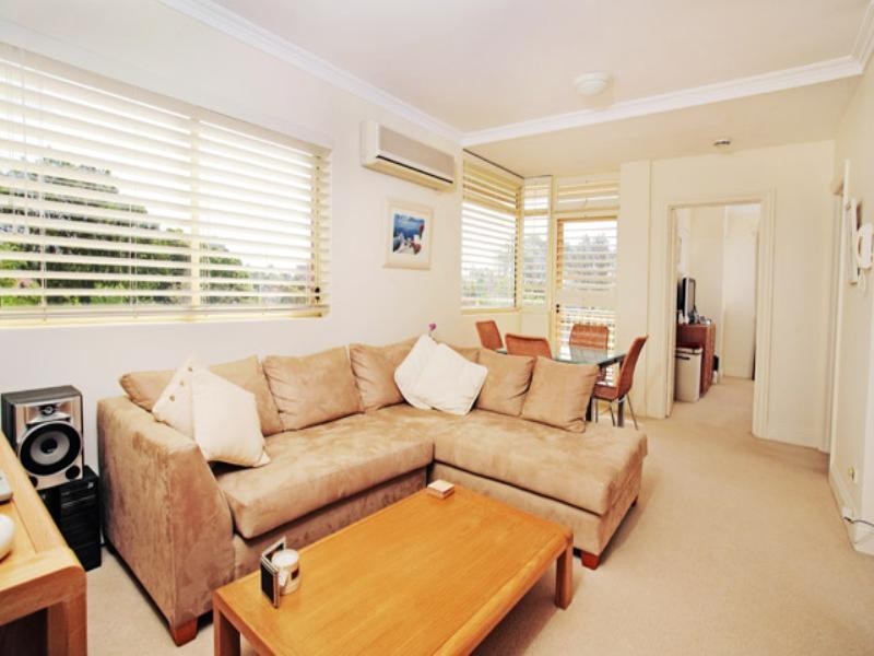 28/10-12 Gerard Street, Cremorne NSW 2090