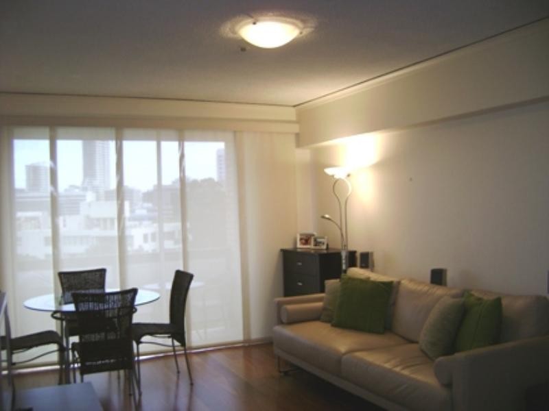 18/4 Lamont Street, Wollstonecraft NSW 2065