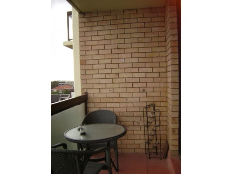 18/4 Lamont Street, Wollstonecraft NSW 2065