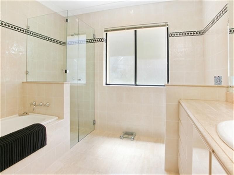 1/11a Esther Road, Mosman NSW 2088