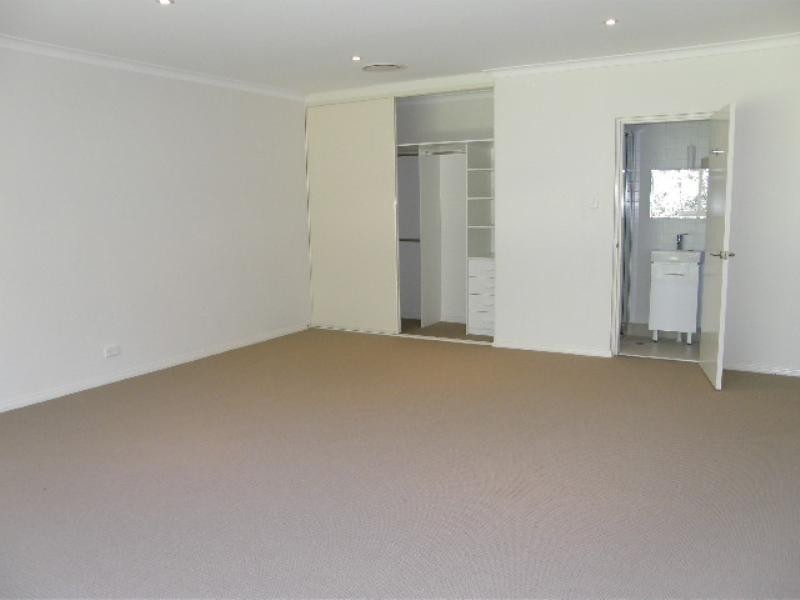 8 Tryon Avenue, Wollstonecraft NSW 2065