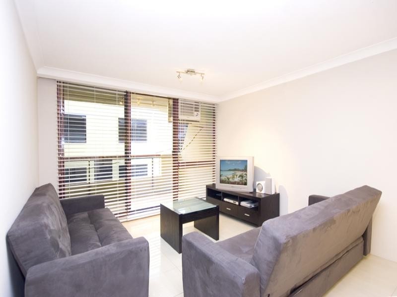 2/98 Alfred Street, Milsons Point NSW 2061