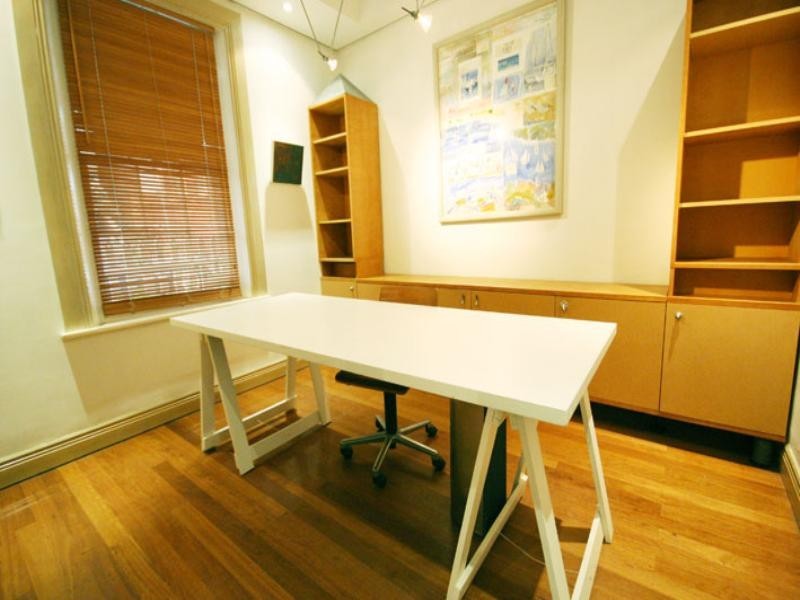 2 Chuter Street, Mcmahons Point NSW 2060