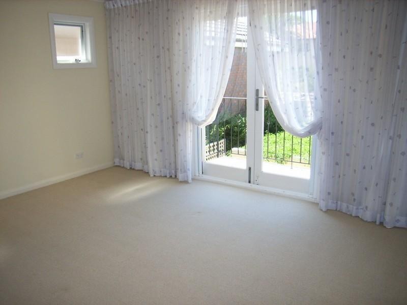 8A Esther Road, Mosman NSW 2088