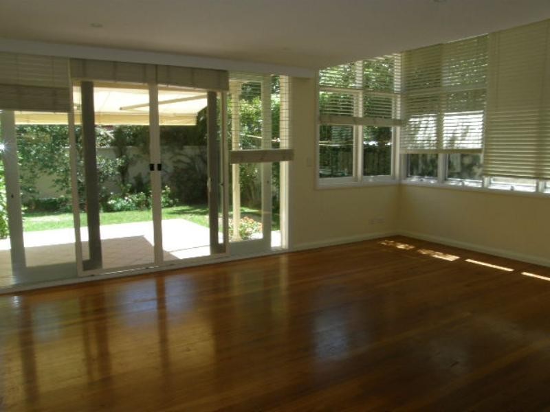 8A Esther Road, Mosman NSW 2088