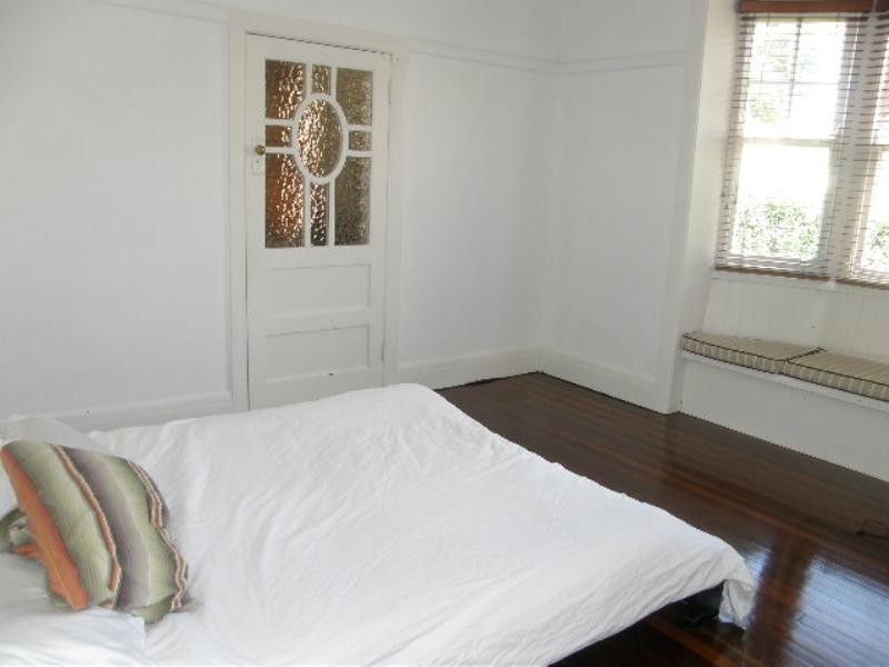 1/2 Russell Street, Wollstonecraft NSW 2065