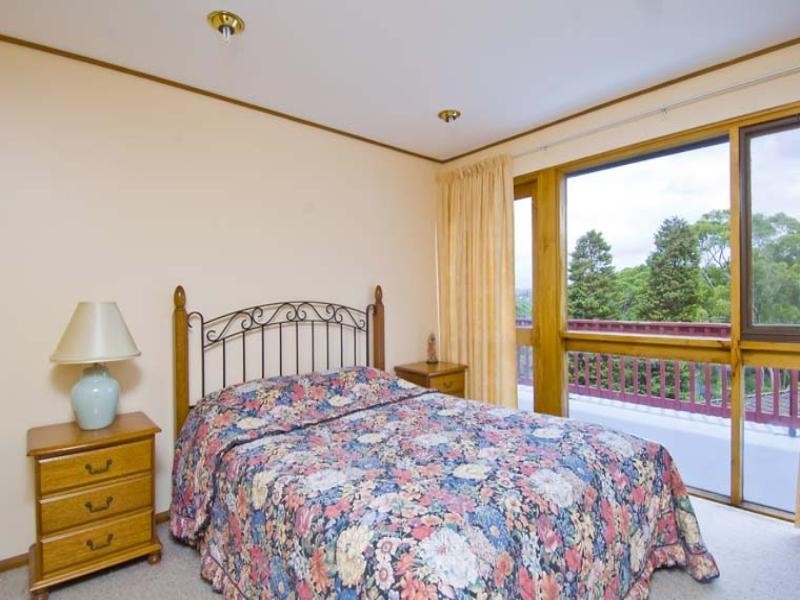 22 Cammaray Road, Castle Cove NSW 2069