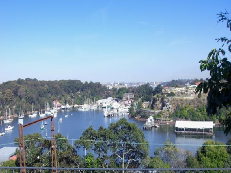 11 Dumbarton Street, Mcmahons Point NSW 2060