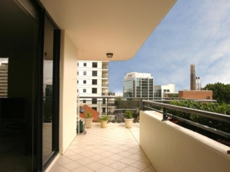 49/13 Herbert Street, St Leonards NSW 2065
