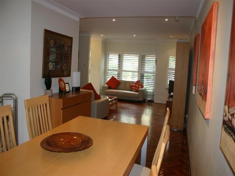 16/22 Mackenzie Street, Mcmahons Point NSW 2060