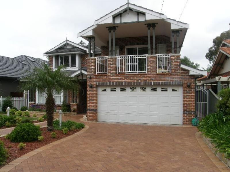 135 Middle Harbour Road, East Lindfield NSW 2070