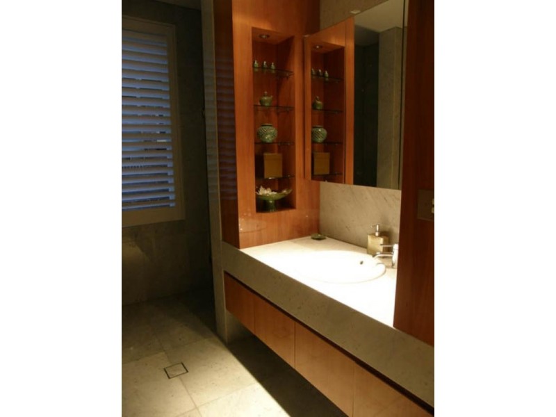 2/17 Lower Wycombe Road, Neutral Bay NSW 2089